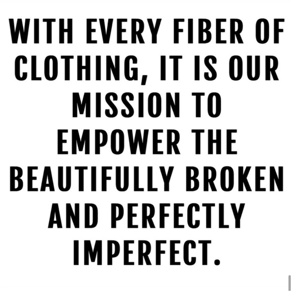 Retired Beautiful Disaster “I call the shots” T-shirt - Picture 7 of 10